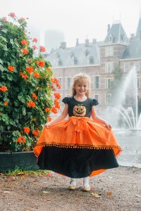 Halloween jurk met pompoen bij een meisje