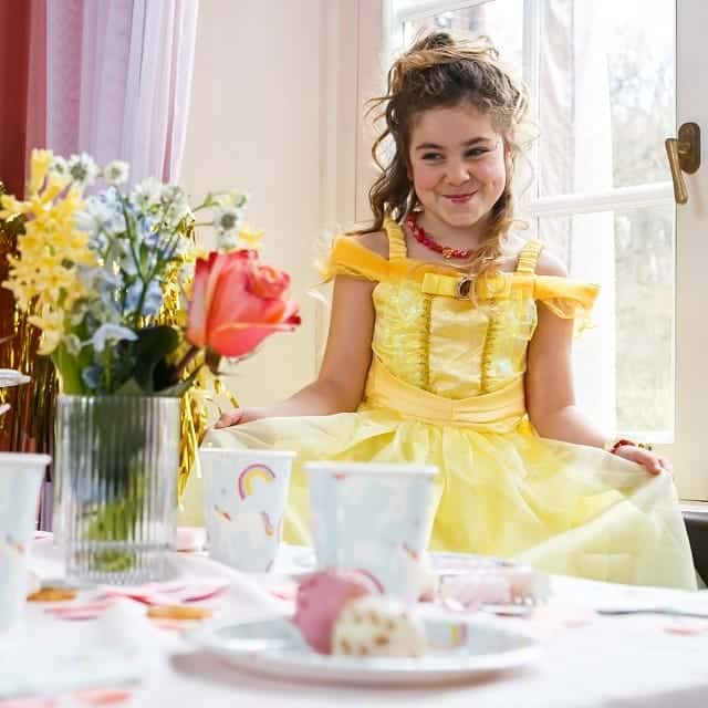 Meisje met de gele jurk van Belle